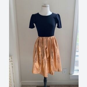 LuLaRoe Amelia Dress black With Gold Sz M